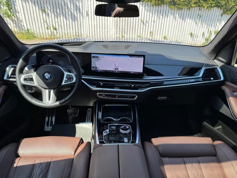 BMW X7 M60i xDrive