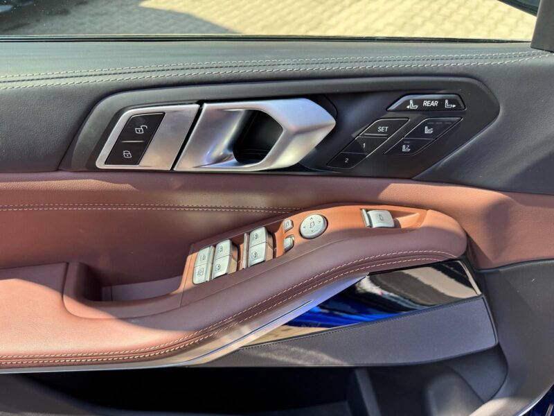 BMW X7 M60i xDrive