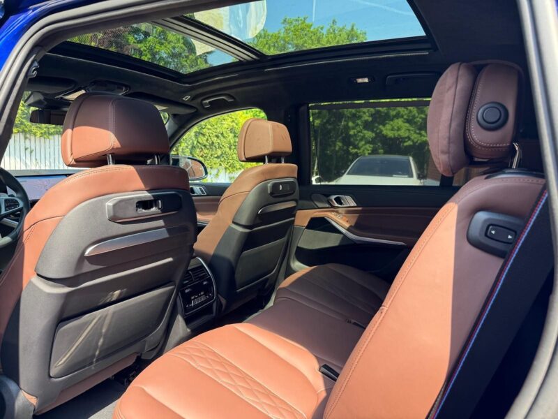 BMW X7 M60i xDrive