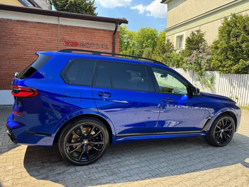 BMW X7 M60i xDrive