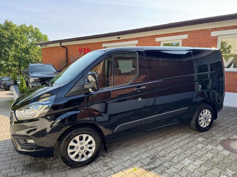 Ford Transit Custom 2.0D 8 míst