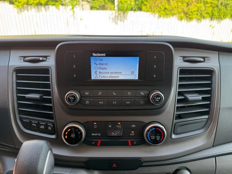 Ford Transit Custom 2.0D 8 míst