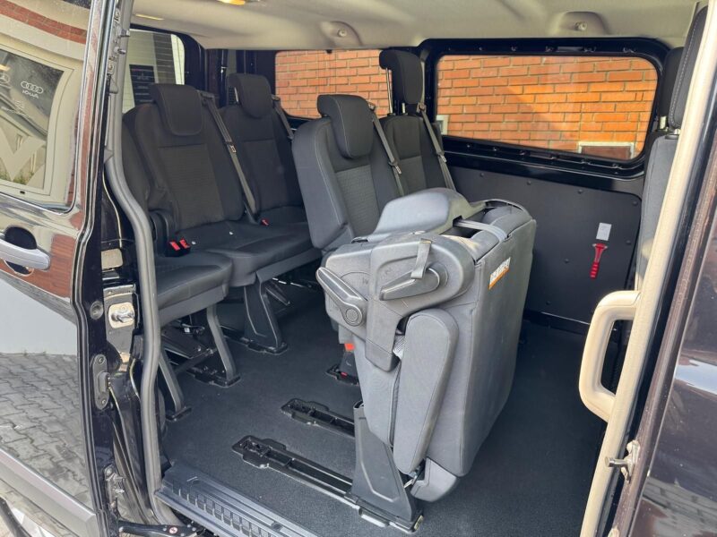 Ford Transit Custom 2.0D 8 míst