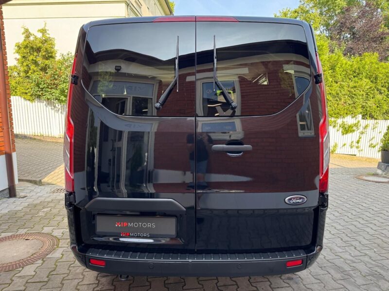 Ford Transit Custom 2.0D 8 míst