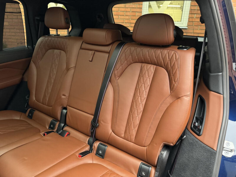 BMW X7 xDrive40i Individual Tartufo