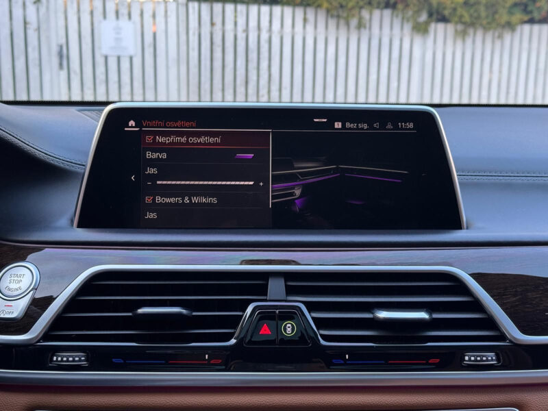 BMW řady 7 750i xDrive M Paket V8