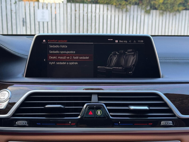 BMW řady 7 750i xDrive M Paket V8