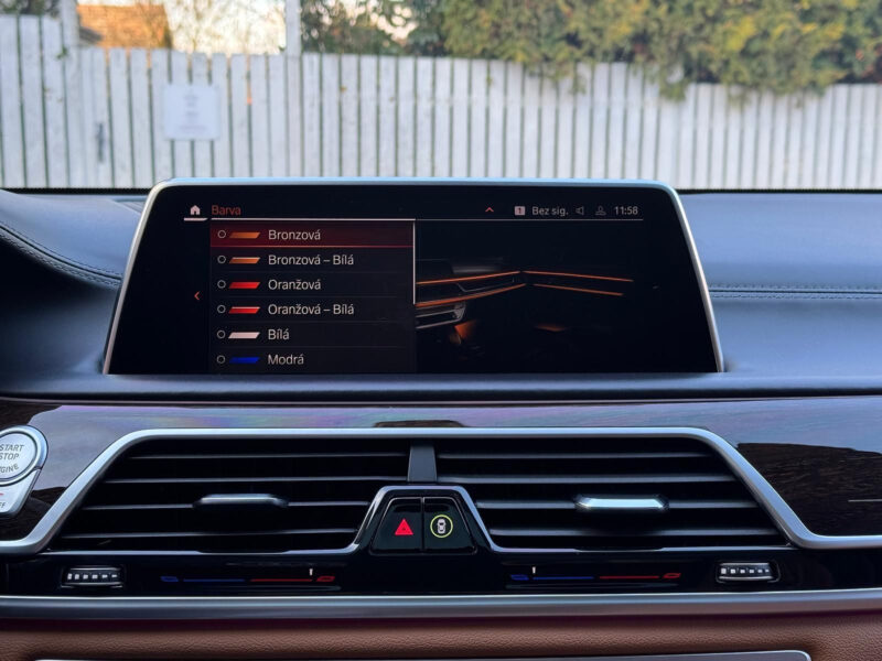 BMW řady 7 750i xDrive M Paket V8