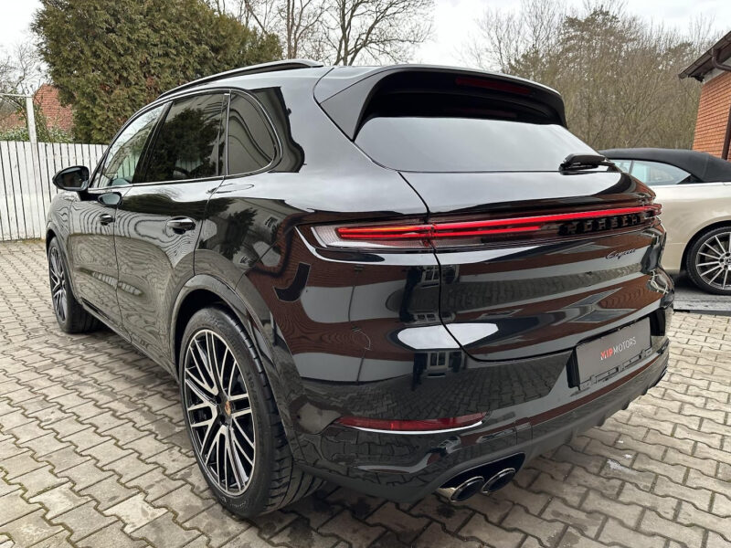 Porsche Cayenne V6