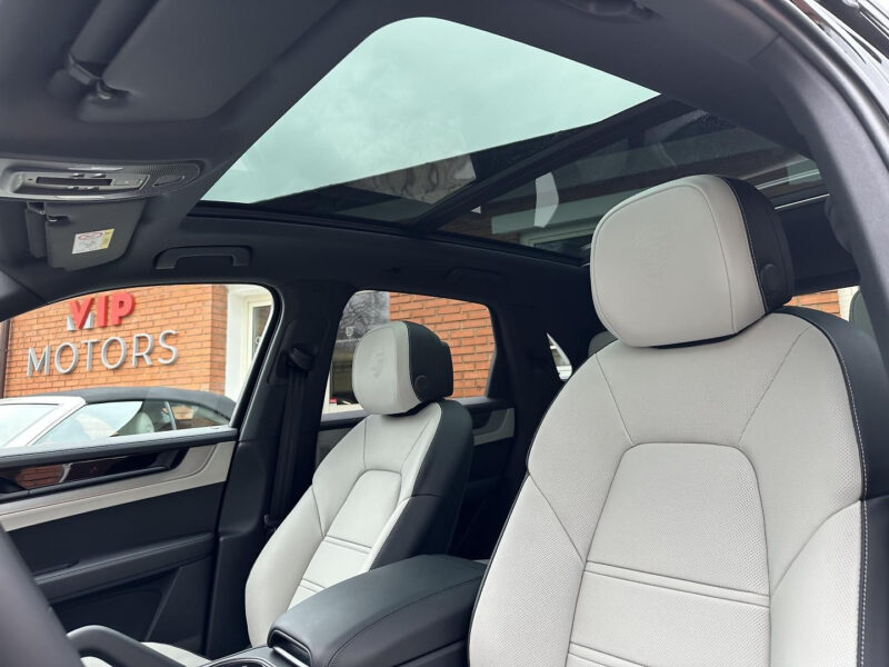 Porsche Cayenne V6
