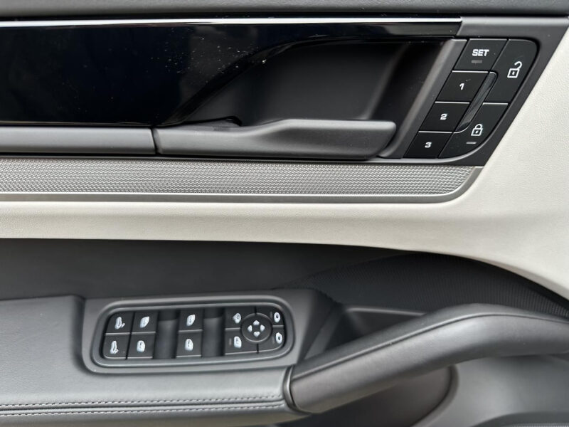 Porsche Cayenne V6
