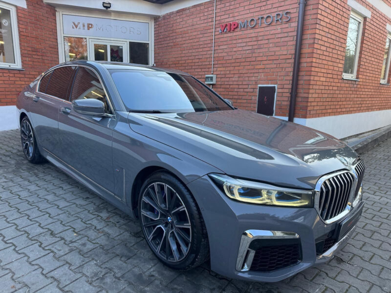 BMW řady 7 750i xDrive M Paket V8