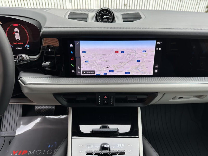 Porsche Cayenne V6