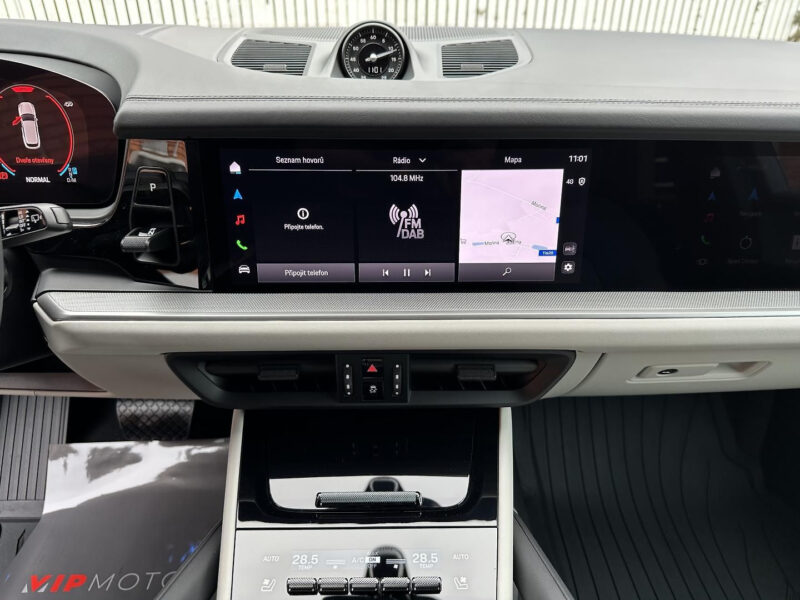 Porsche Cayenne V6