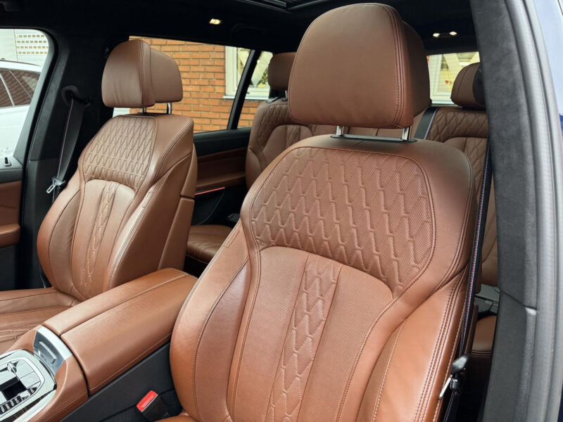 BMW X7 xDrive40i Individual Tartufo
