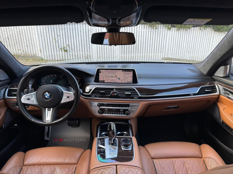 BMW řady 7 750i xDrive M Paket V8