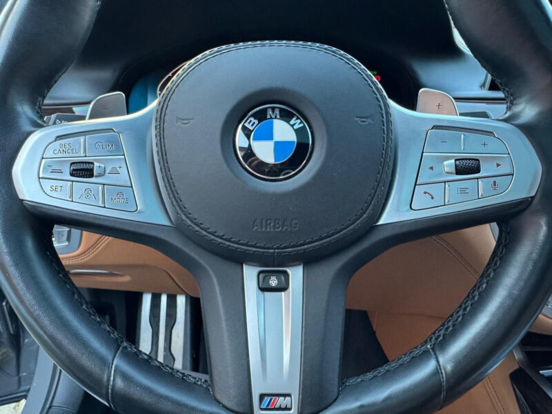 BMW řady 7 750i xDrive M Paket V8