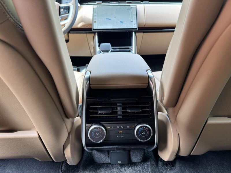 Range Rover D350 HSE Black
