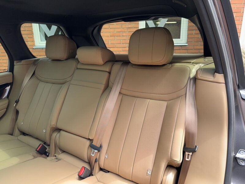 Range Rover D350 HSE Black