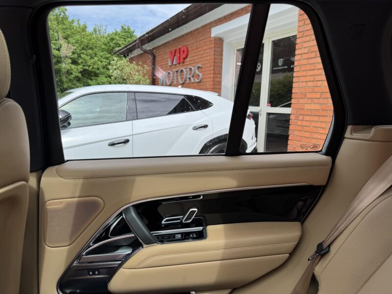 Range Rover D350 HSE Black