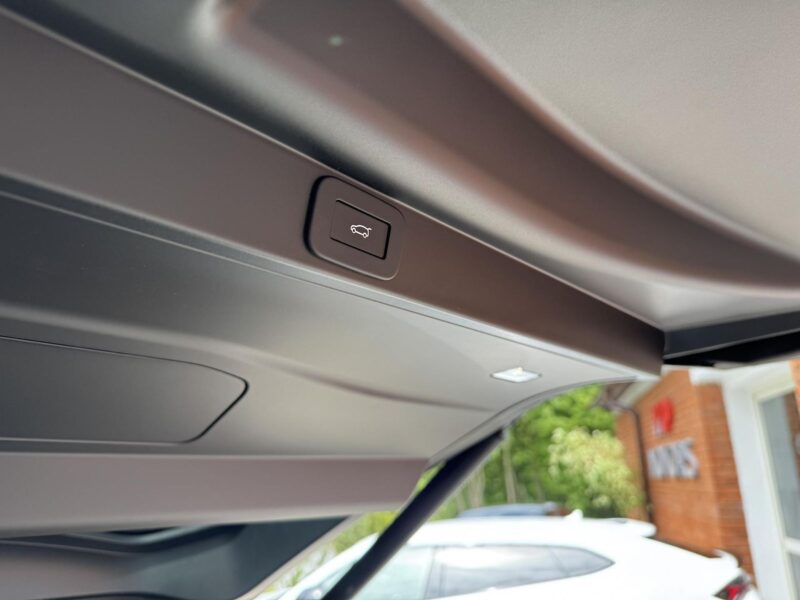 Range Rover D350 HSE Black