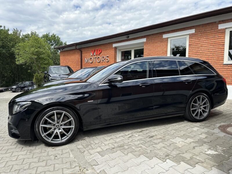 Mercedes-Benz E 200 AMG 4MATIC