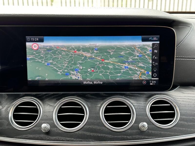 Mercedes-Benz E 200 AMG 4MATIC