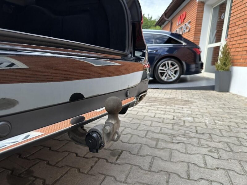 Mercedes-Benz E 200 AMG 4MATIC