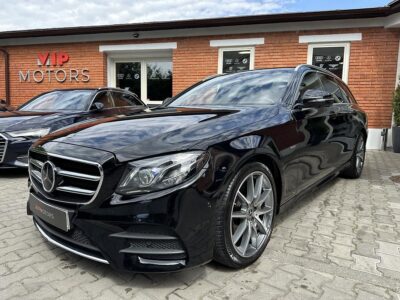 Mercedes-Benz E 200 AMG 4MATIC