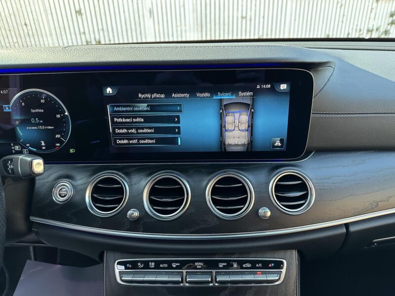 Mercedes-Benz E 220 d 4MATIC AMG