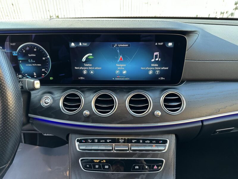 Mercedes-Benz E 220 d 4MATIC AMG