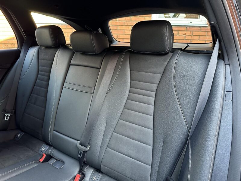 Mercedes-Benz E 220 d 4MATIC AMG