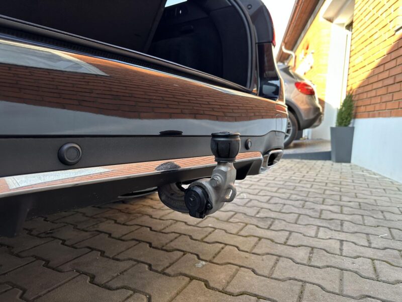 Mercedes-Benz E 220 d 4MATIC AMG