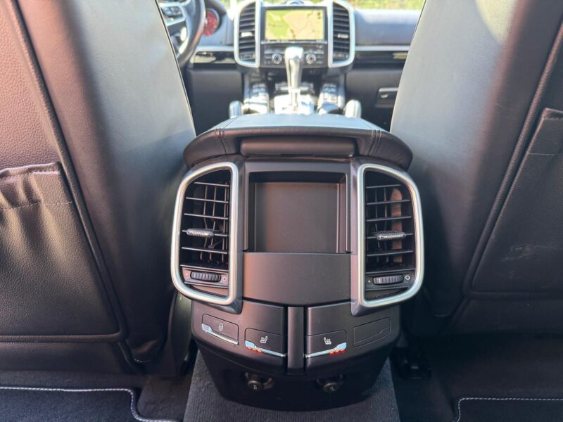 Porsche Cayenne 4.2 TDI V8 Facelift