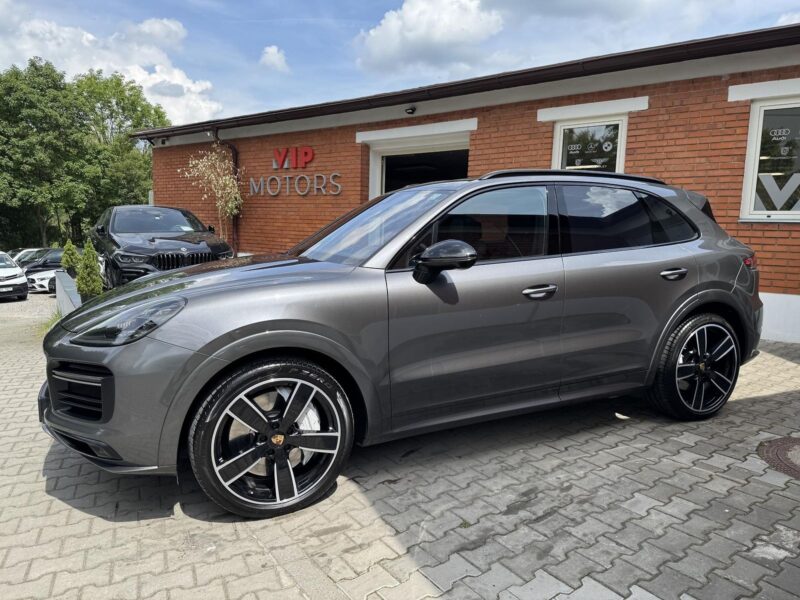 Porsche Cayenne Turbo (404 kW)