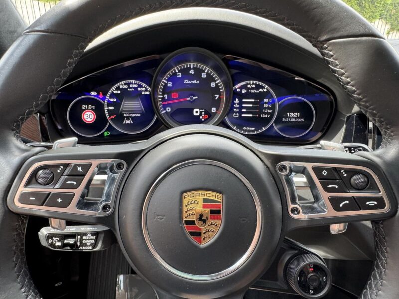 Porsche Cayenne Turbo (404 kW)