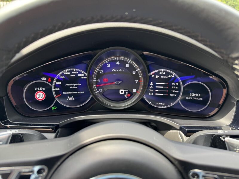 Porsche Cayenne Turbo (404 kW)
