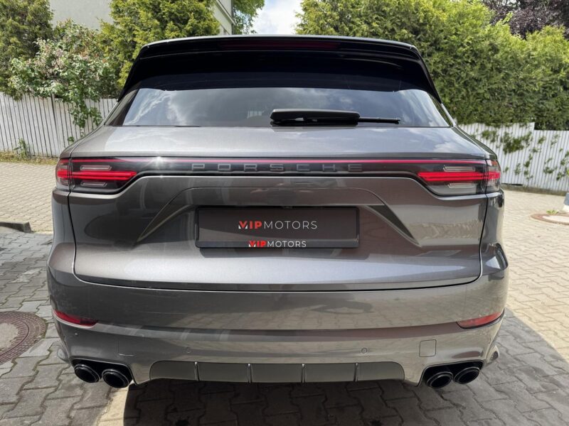 Porsche Cayenne Turbo (404 kW)