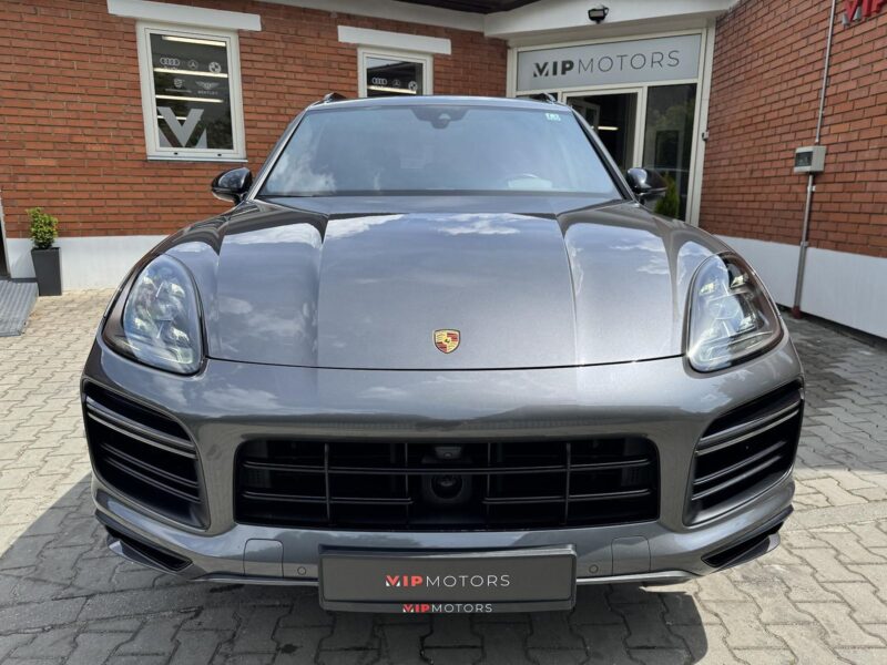 Porsche Cayenne Turbo (404 kW)