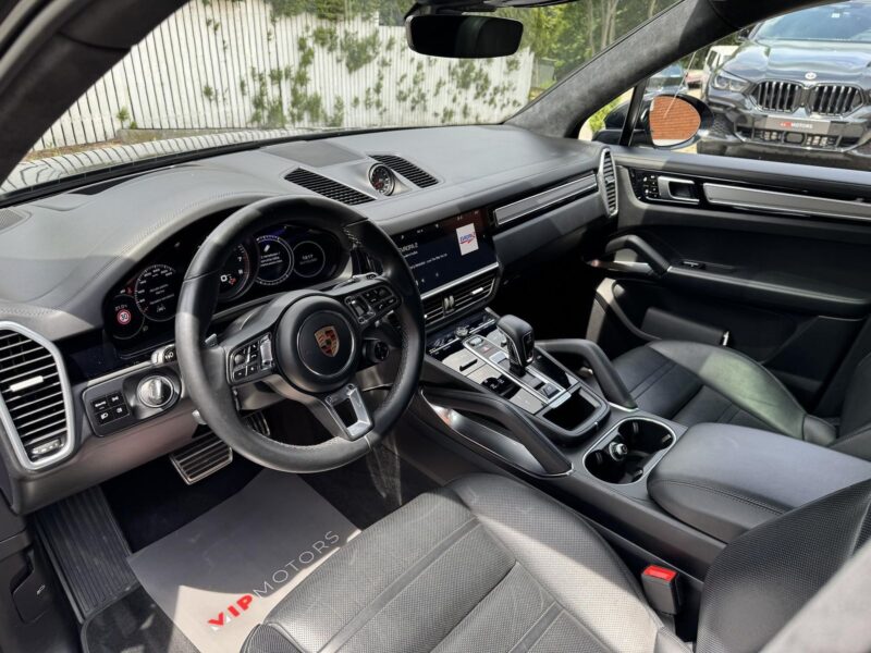 Porsche Cayenne Turbo (404 kW)