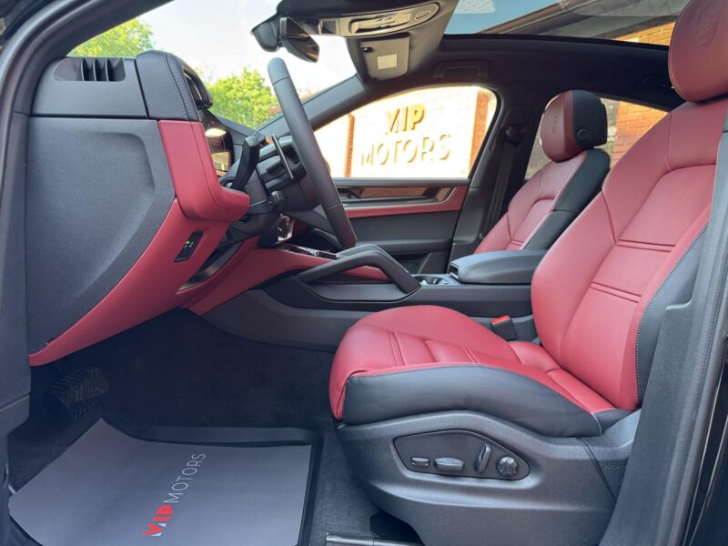 Porsche Cayenne V6 (Facelift 2025)