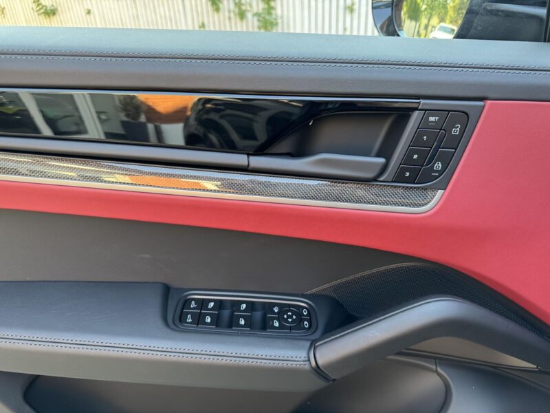 Porsche Cayenne V6 (Facelift 2025)