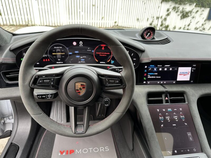 Porsche Taycan GTS Sport Turismo