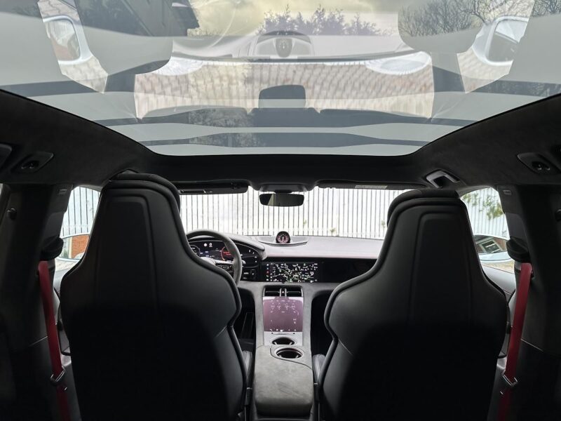 Porsche Taycan GTS Sport Turismo