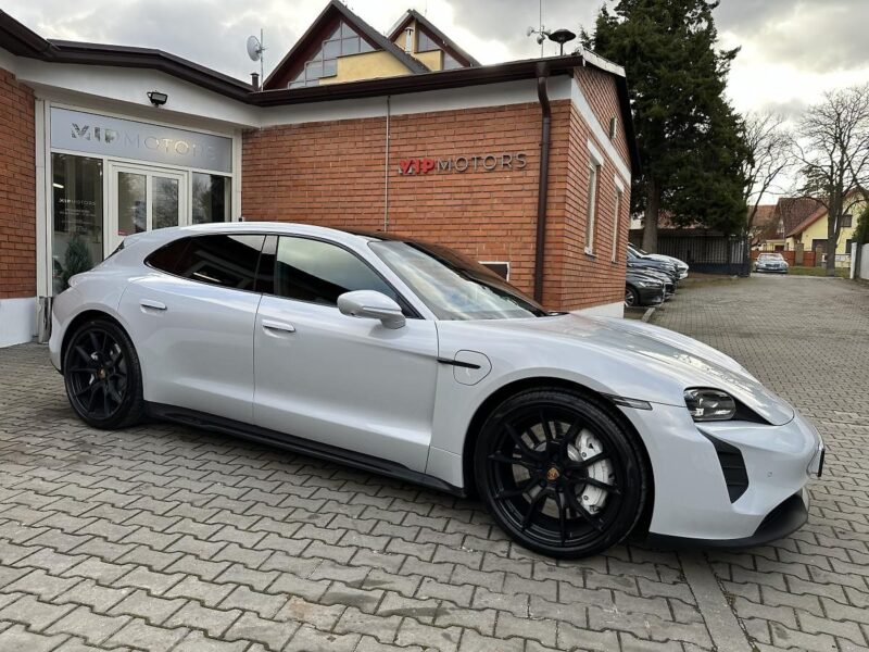 Porsche Taycan GTS Sport Turismo