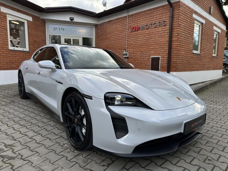 Porsche Taycan GTS Sport Turismo