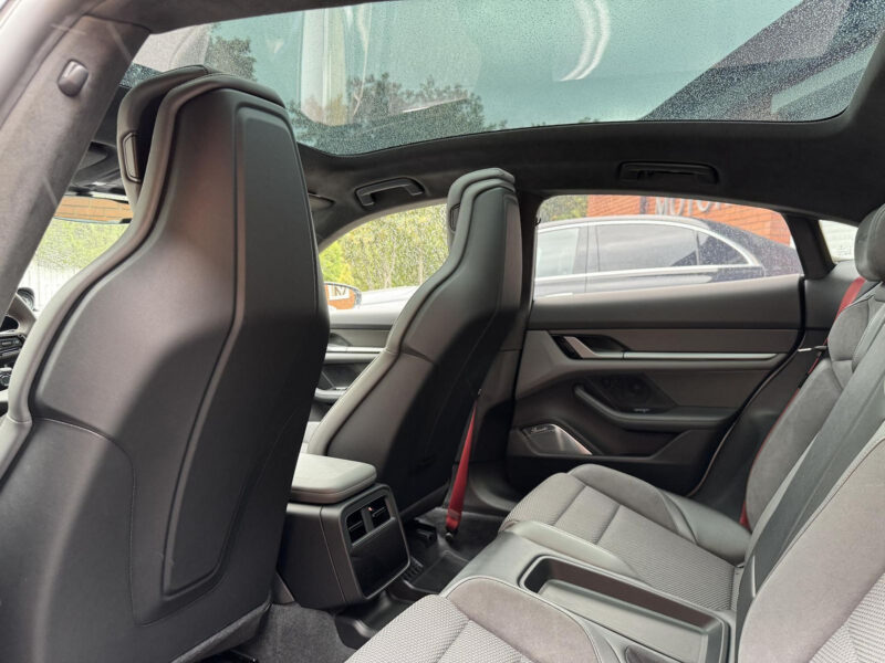Porsche Taycan Turbo S