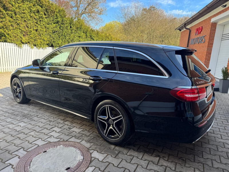 Mercedes-Benz E 220 d 4MATIC AMG