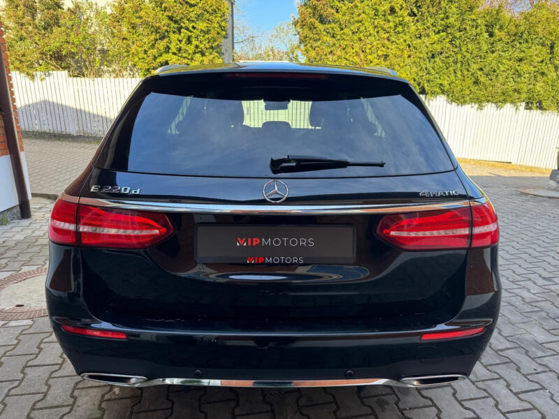 Mercedes-Benz E 220 d 4MATIC AMG