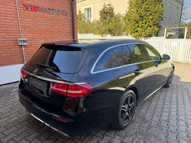Mercedes-Benz E 220 d 4MATIC AMG